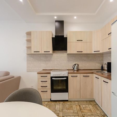 Petrovdom 7-27 In Rc Kvartet Cozy Apartment Nearby With Central Railway Station Kiew Exterior foto